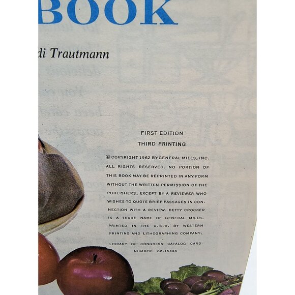 Betty Crockers New Good And Easy Cook Book 1962 First Edition Third Printing - Picture 3 of 5